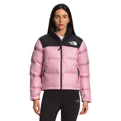 The North Face Women's 1996 Retro Nuptse Jacket -Outdoor Gear Shop NF0A3XEO 6R0 hero